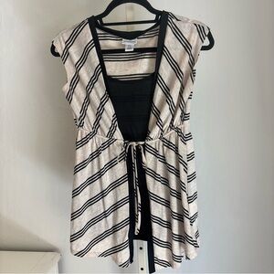 LAST CHANCE: Motherhood Maternity Beige Black Stripe Tie Front Short Slv Top, S